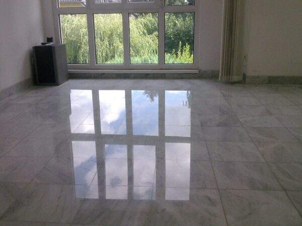 Marmorplatten vorher - verschmutzt