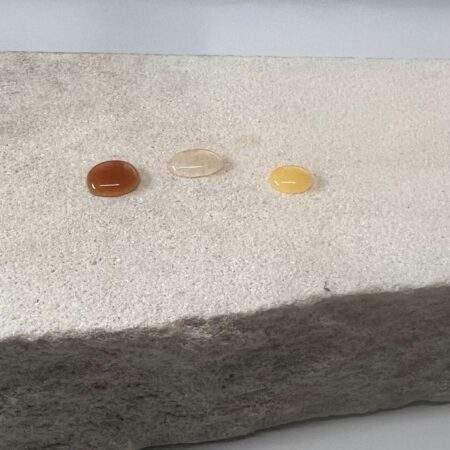 Imprägnierung Test: Wassertropfen auf Naturstein zeigt Schutzwirkung